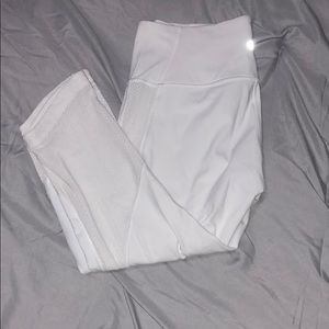 White lululemon leggings